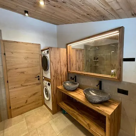Panorama Penthouse Mit Sauna & Grossem Balkon Appartamento