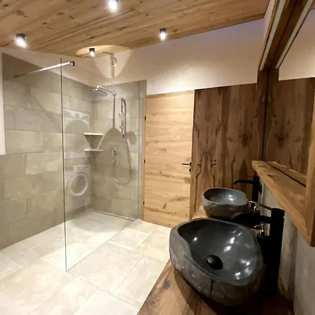 Apartment Panorama Penthouse Mit Sauna & Grossem Balkon
