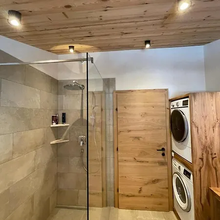 Panorama Penthouse Mit Sauna & Grossem Balkon *